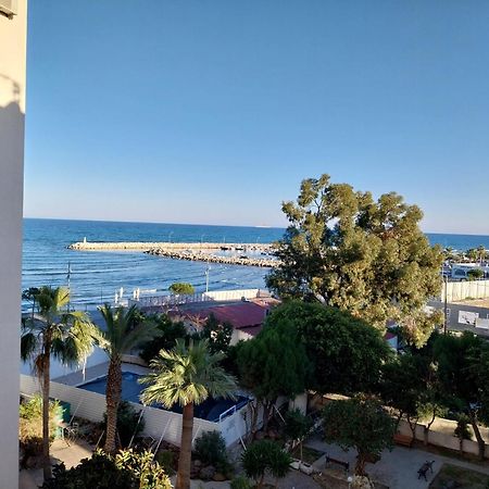 Mikis'S Seagate Studio Aprt. Larnaca Exteriör bild