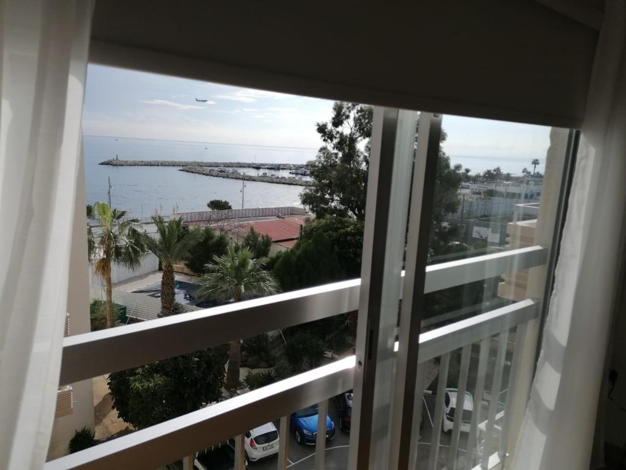 Mikis'S Seagate Studio Aprt. Larnaca Exteriör bild