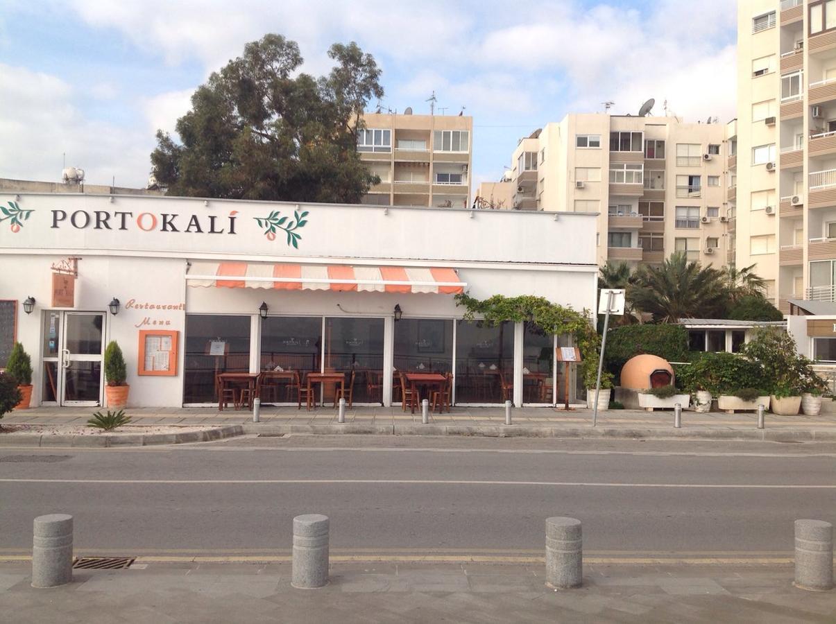 Mikis'S Seagate Studio Aprt. Larnaca Exteriör bild